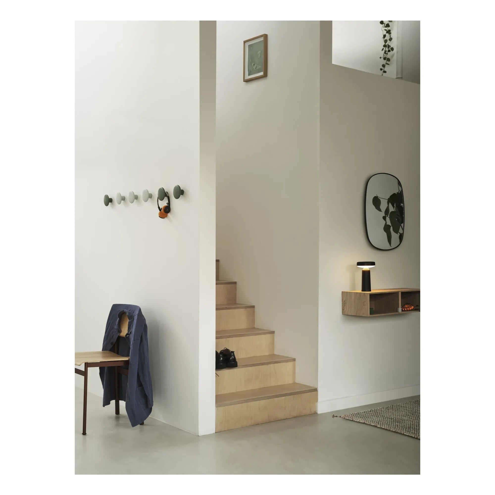 Muuto - Table Lamp Ease, Johan Van Hengel | Black