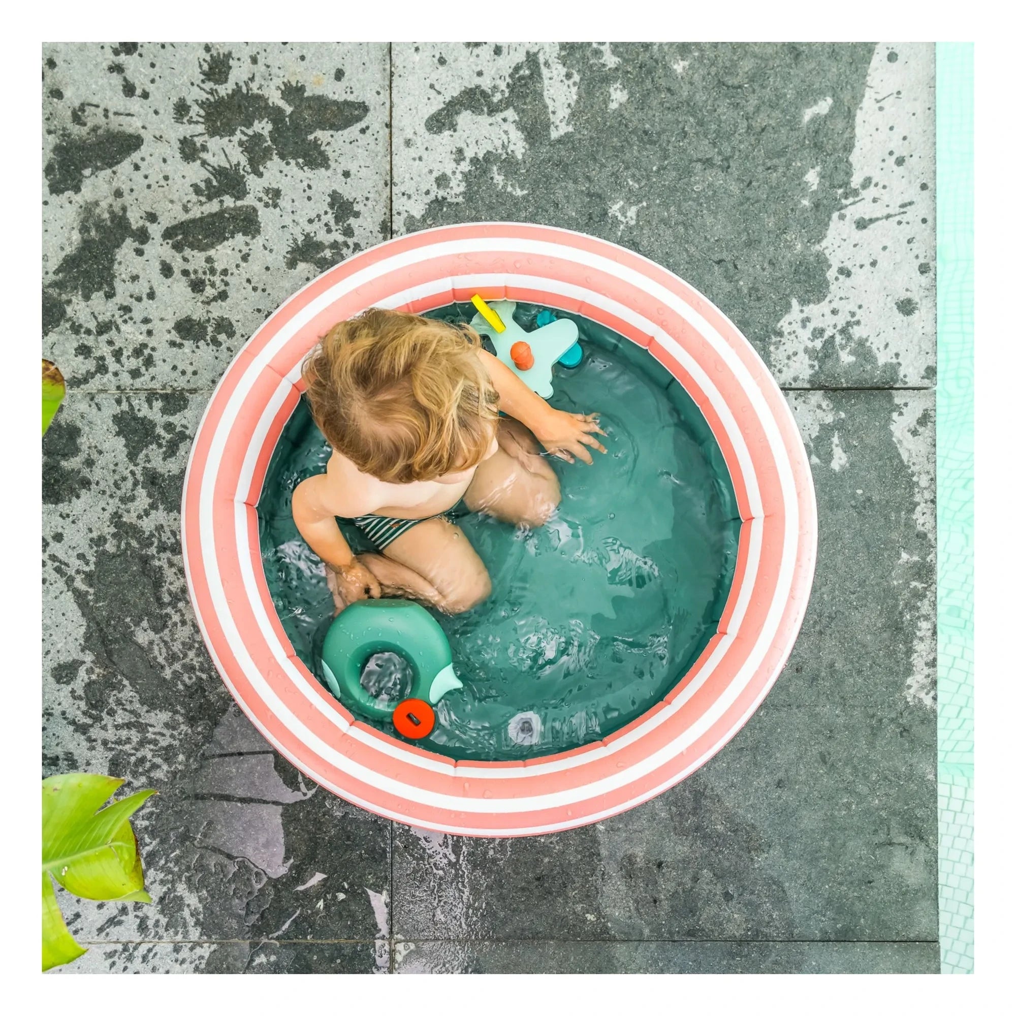Quut - Dippy inflatable pool | Green