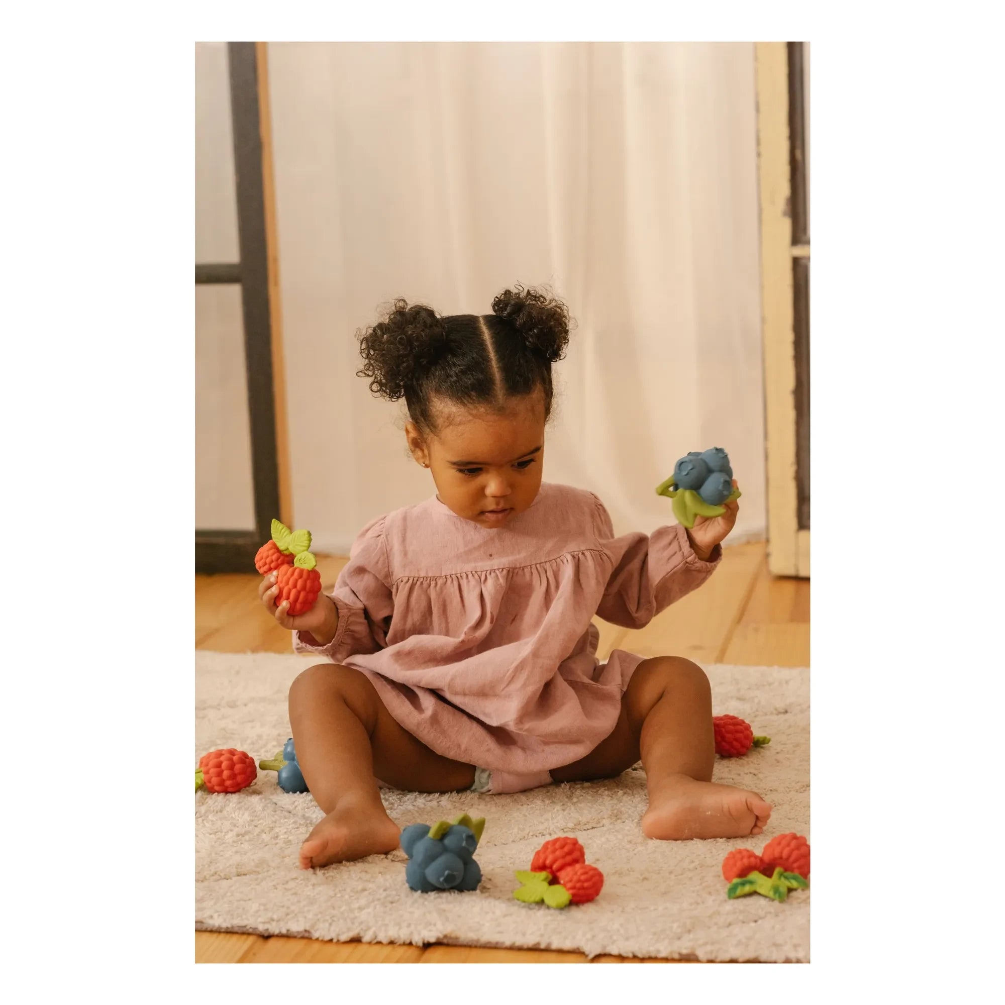Oli & Carol - Valery Raspberry Teething Ring