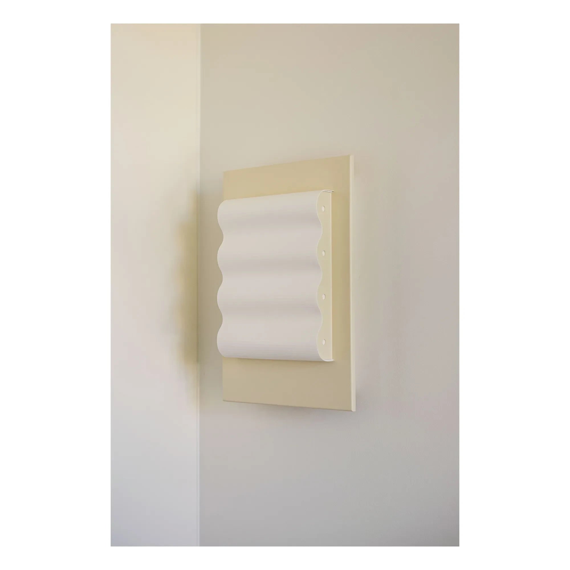 Violaine d'Harcourt - Frame wave wall lamp | Off White
