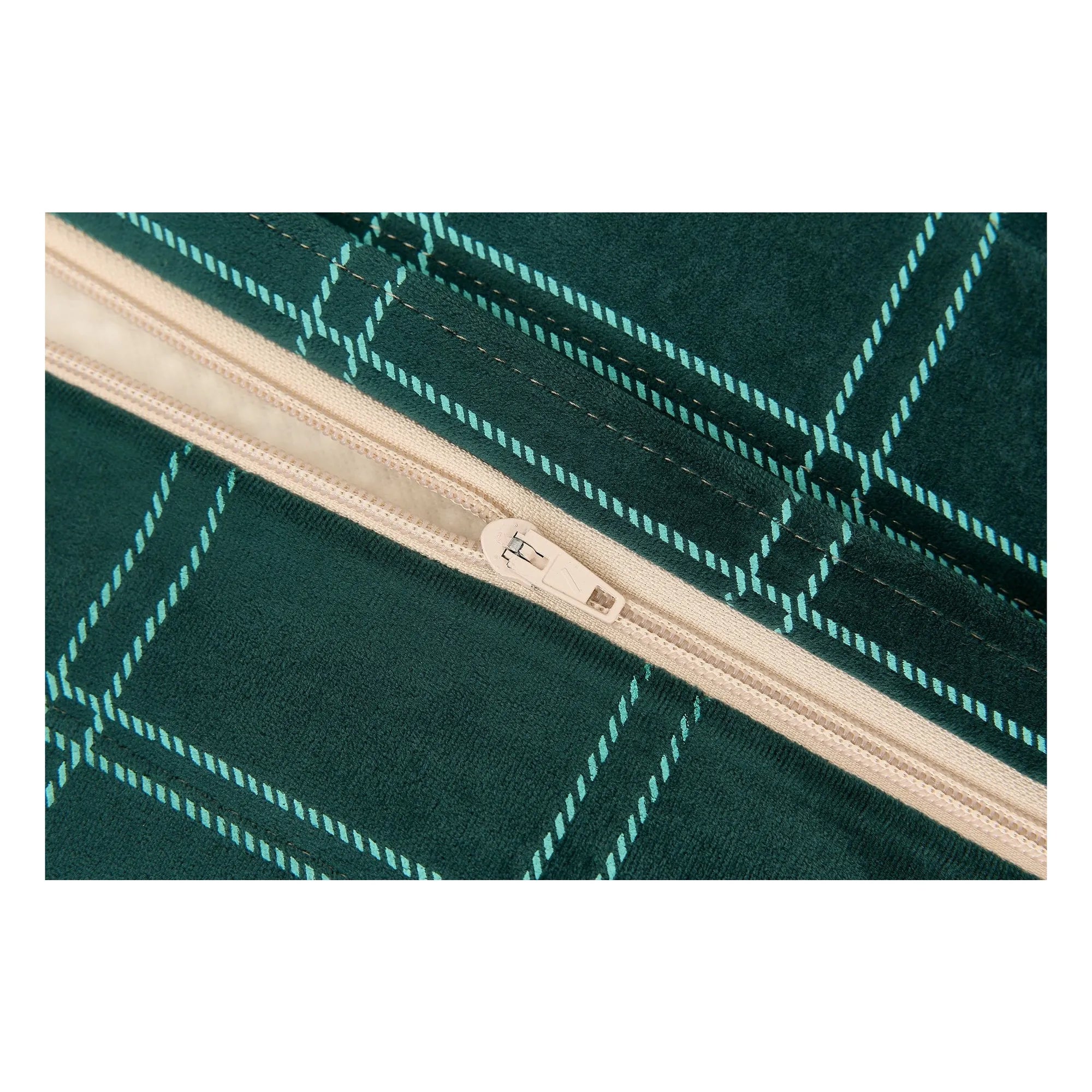 Nobodinoz - Eko velvet long pouf | Green