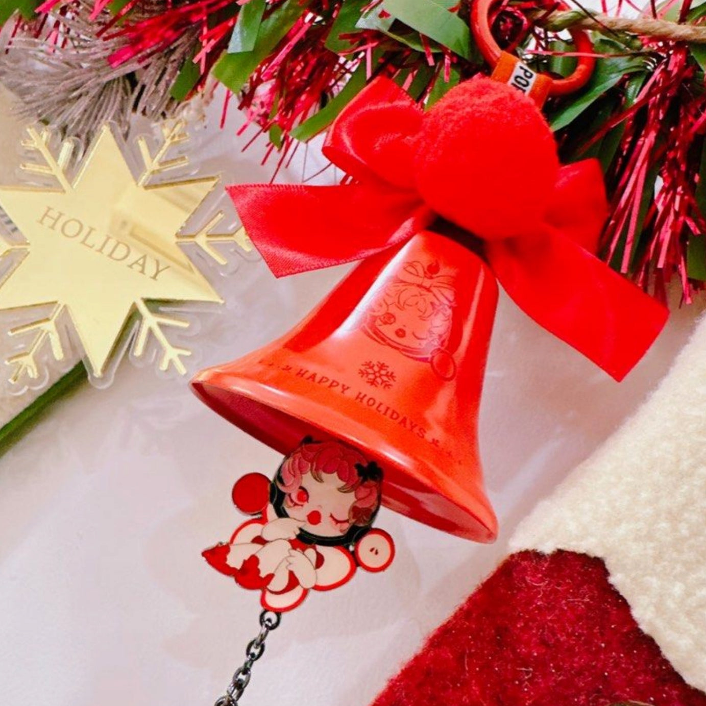 Pop Mart - Original Skullpanda Happy Holidays Tree Ornament