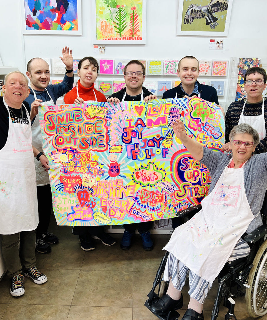 Portico Designs - Arthouse Unlimited Neşe Dolu Kutulu Tükenmez Kalem