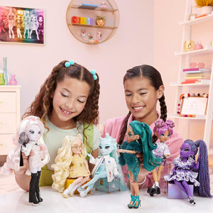 Rainbow High Shadow High - Dia Mante Doll Set