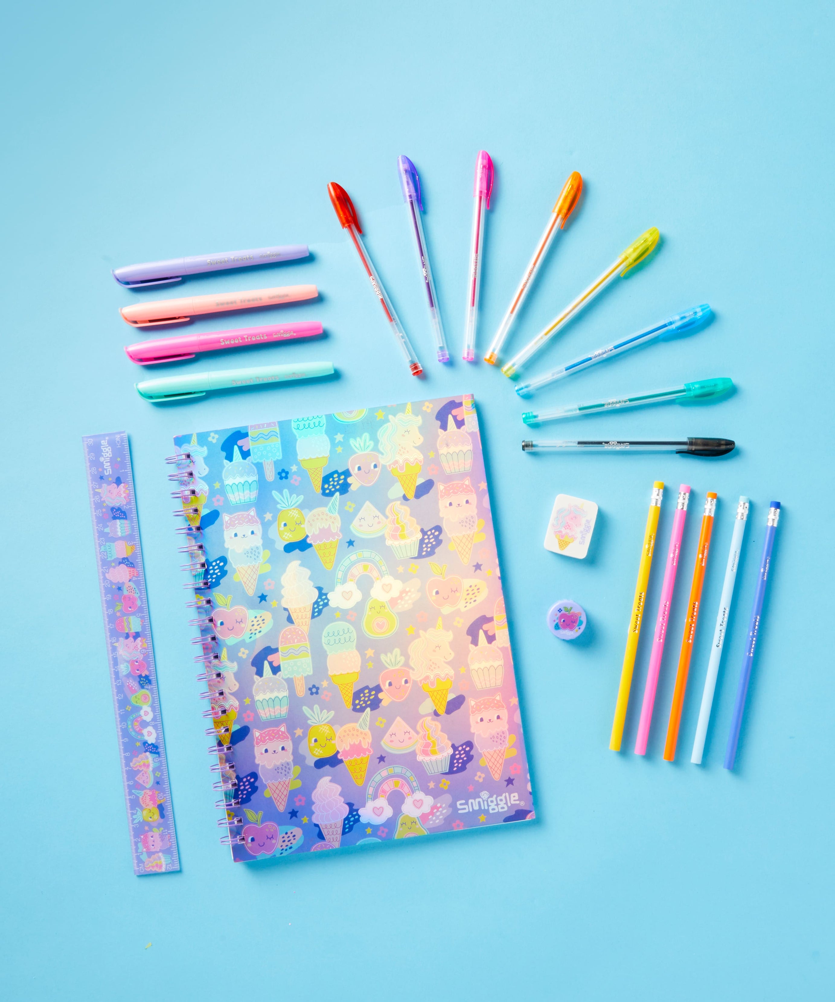 Smiggle - Happy Tales 22 Parça Dev Kırtasiye Seti - Dinossi