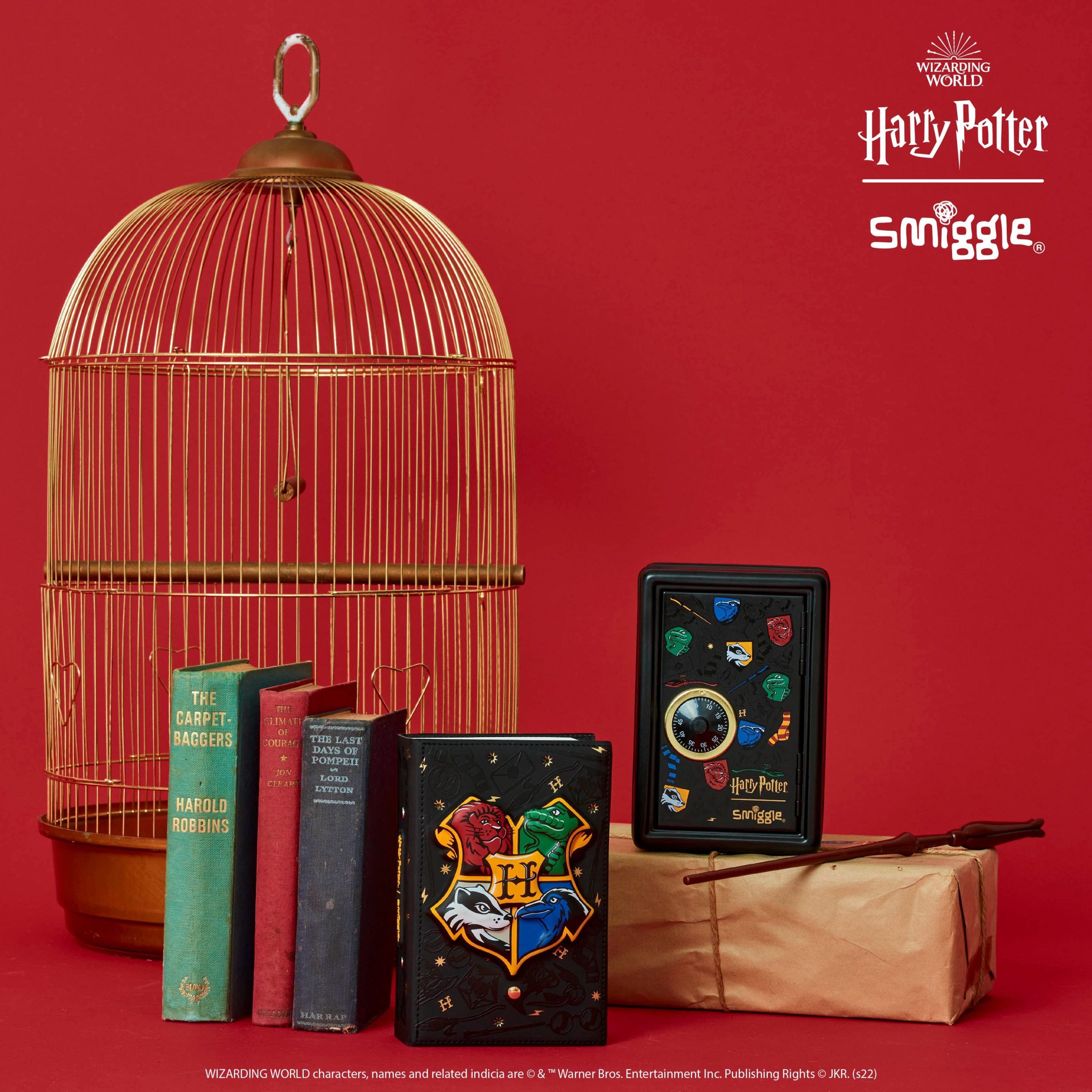 Smiggle - My Harry Potter Illuminated Book Secret Cabinet