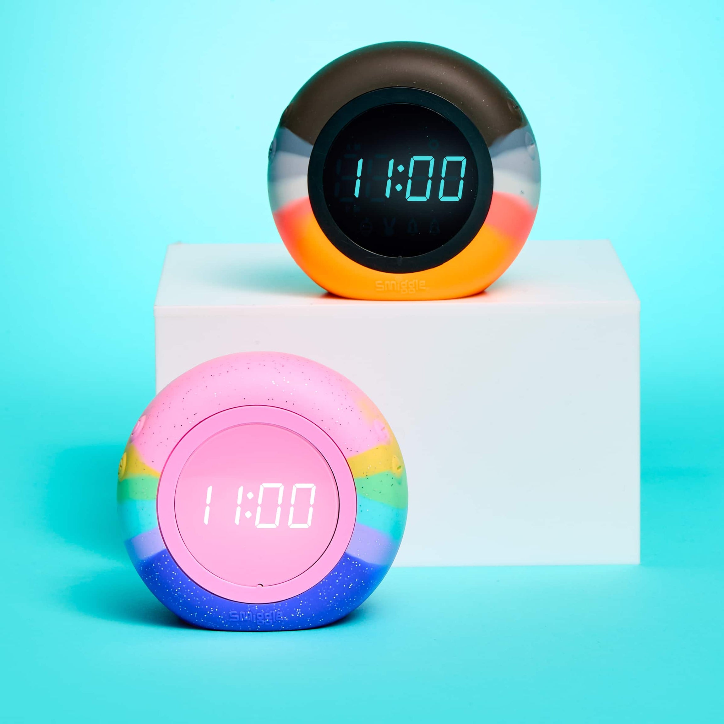 Smiggle - Round Digital Desk Clock