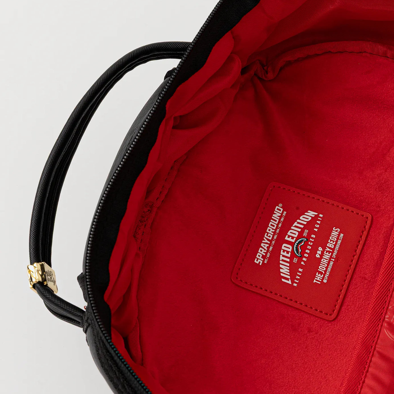 Sprayground - Snoopy Painting Shark Dlxsv Backpack