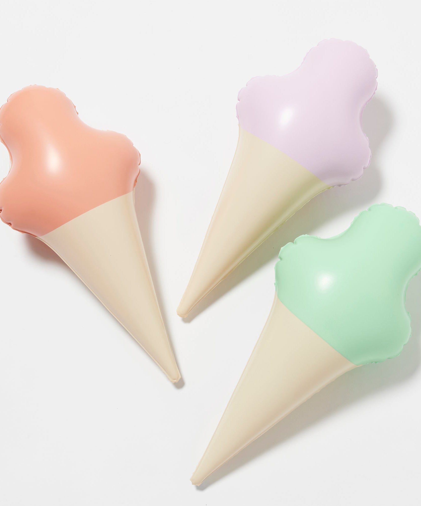 Sunnylife - Children's Beach and Garden Inflatable Ice Cream Vendor Play Set