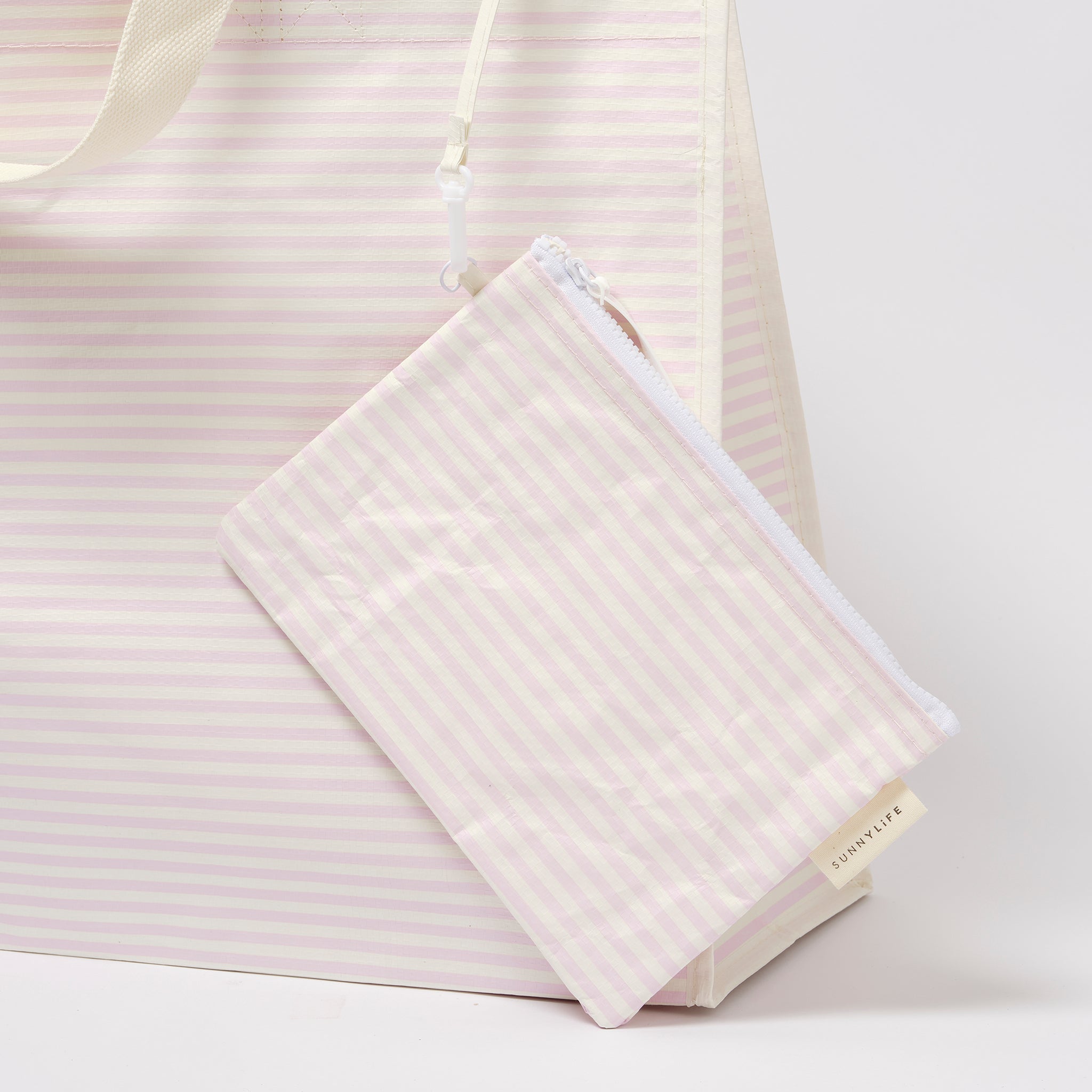 Sunnylife - Lazy Carryall Beach Bag