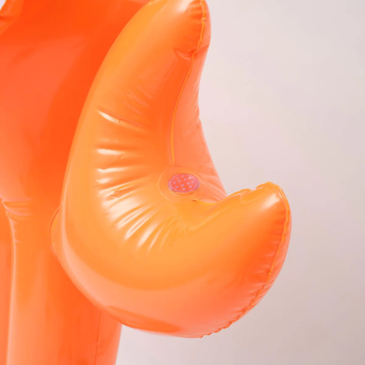 Sunnylife - Sonny the Crab Giant Inflatable Water Fountain and Float