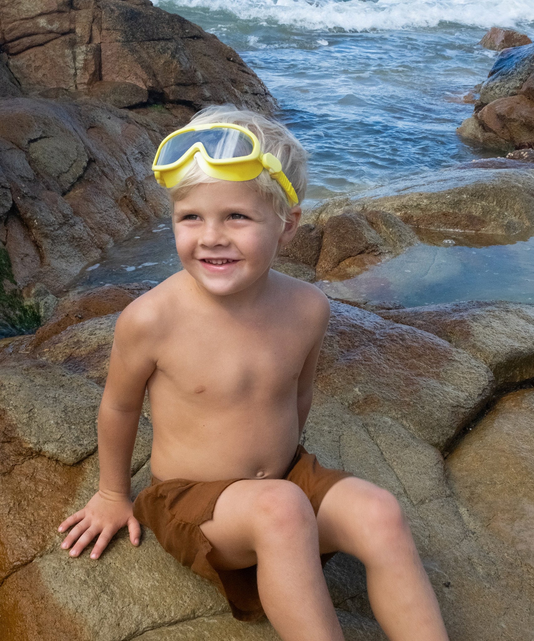 Sunnylife - Salty the Shark Children's Swimming Mask