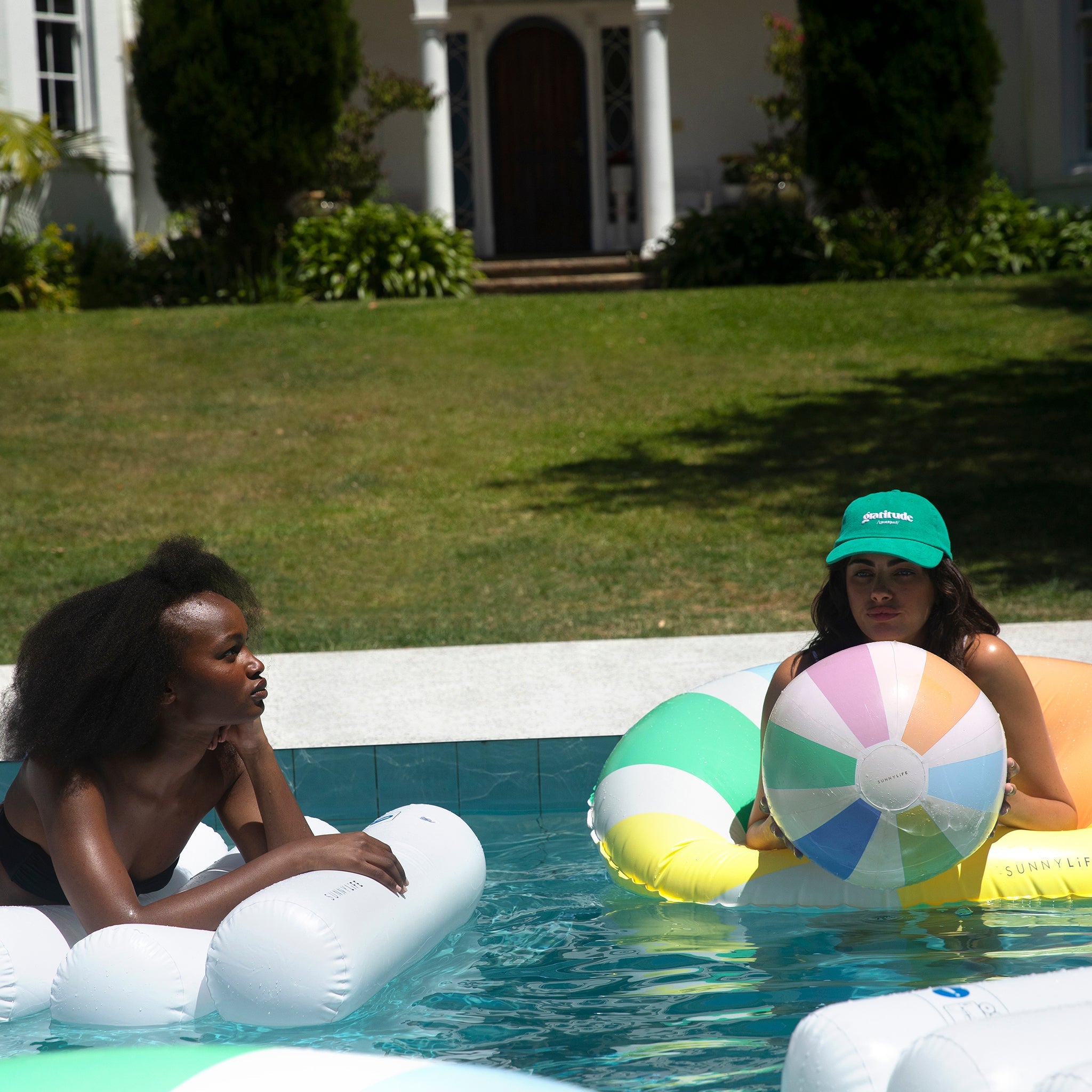 Sunnylife - Inflatable Beach Ball
