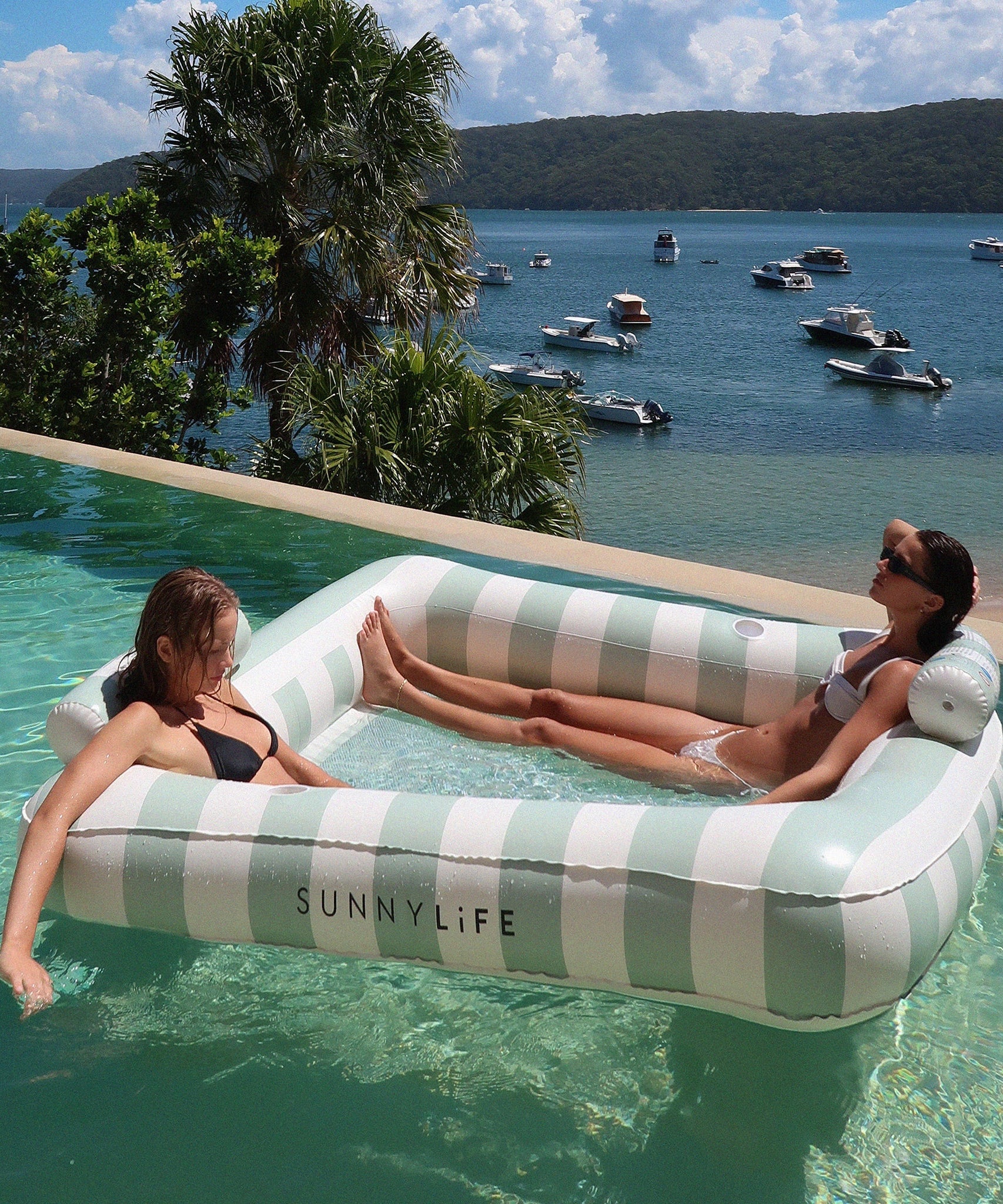 Sunnylife - Vacay Soft Double Inflatable Sea Bed