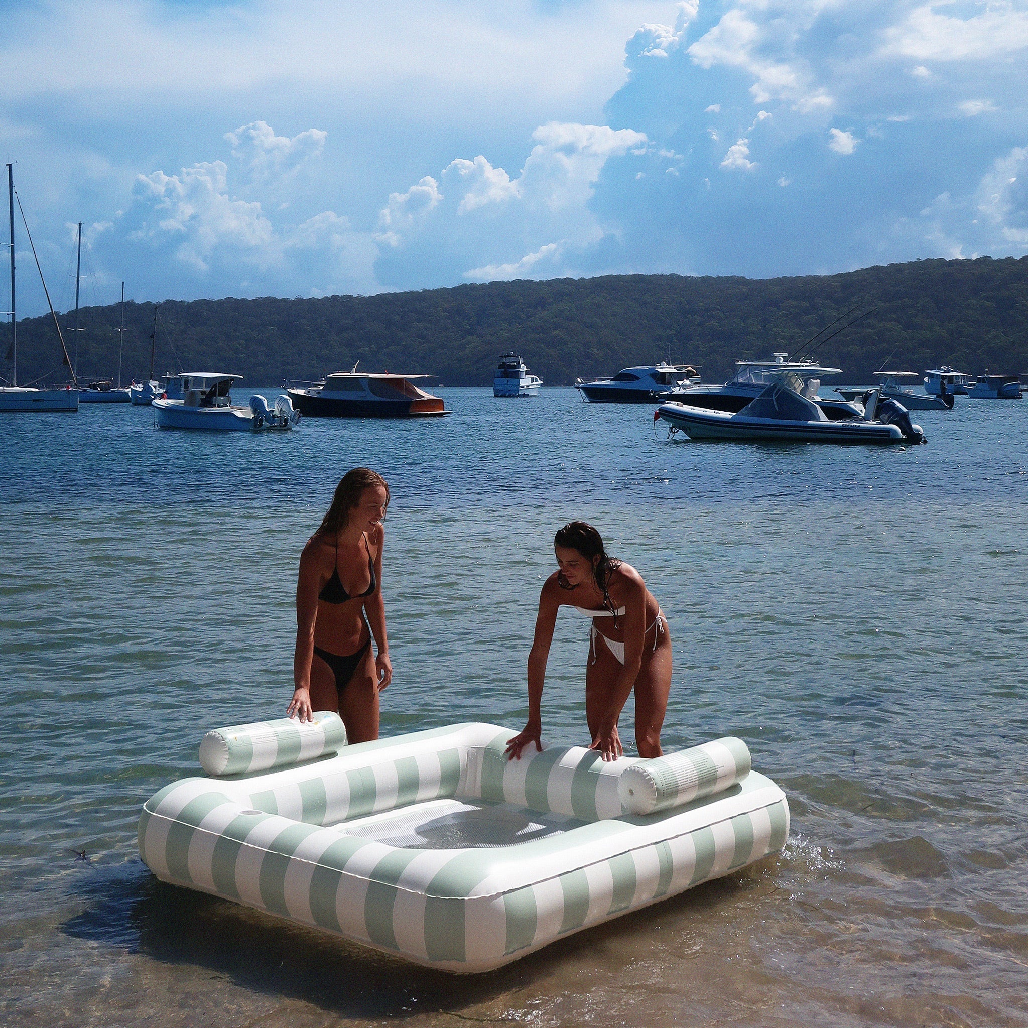Sunnylife - Vacay Soft Double Inflatable Sea Bed