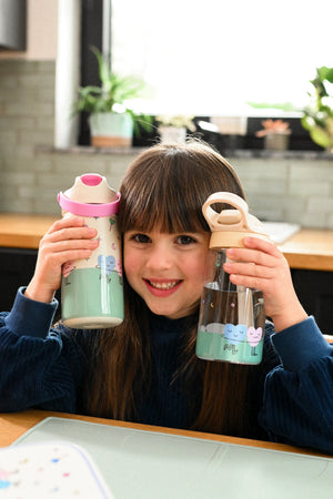 The Cotton Cloud - Dancing Hearts 480ML Tritan Water Bottle with Hidden Straw