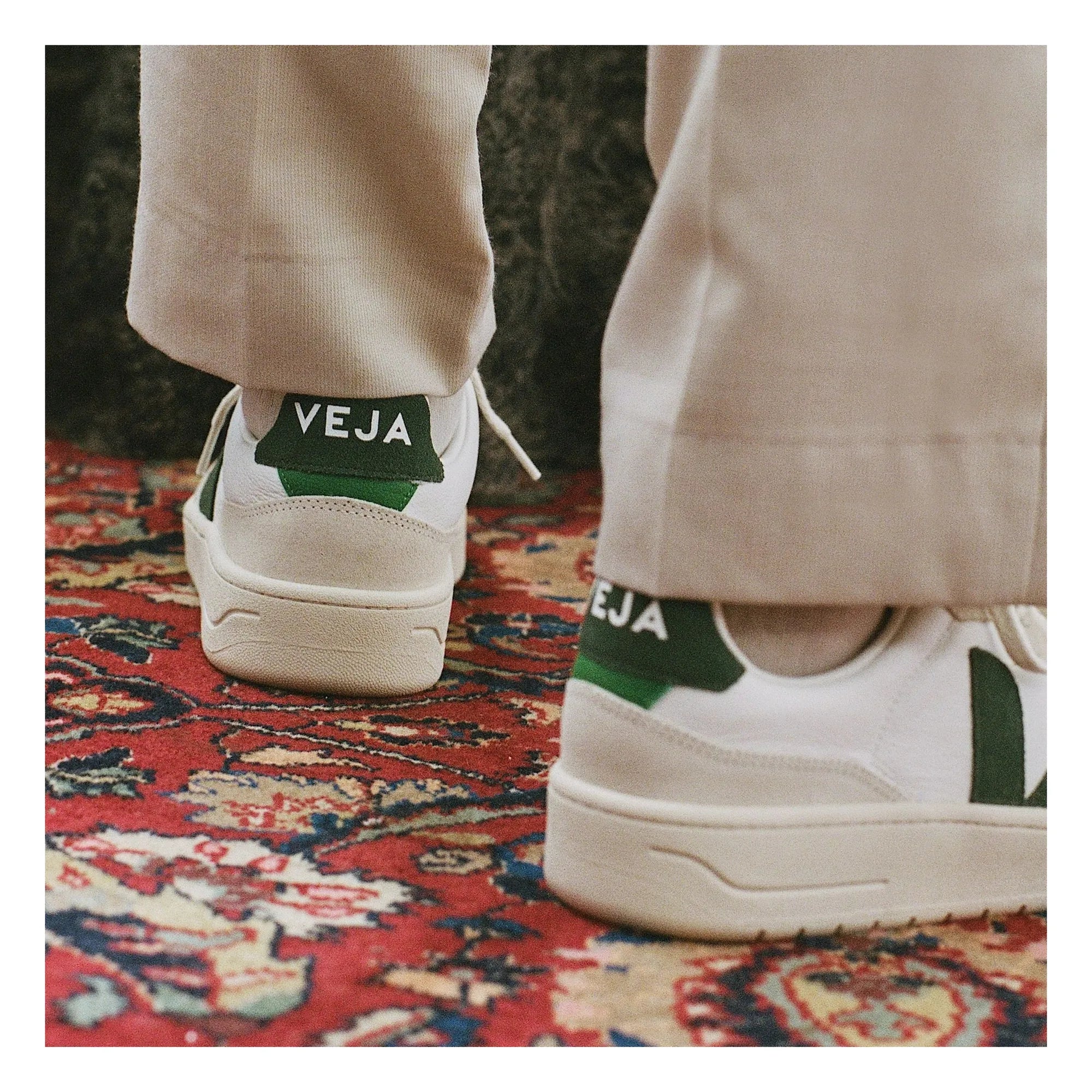 Veja - V-90 Leather Sneakers | Dark Green