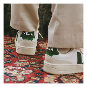 Veja - V-90 Leather Sneakers | Dark Green